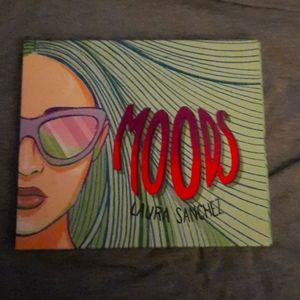 Laura Sanchez makeup pallet